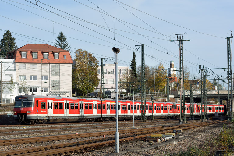 420 964 als S2 bei km 15,4 (November 2014)