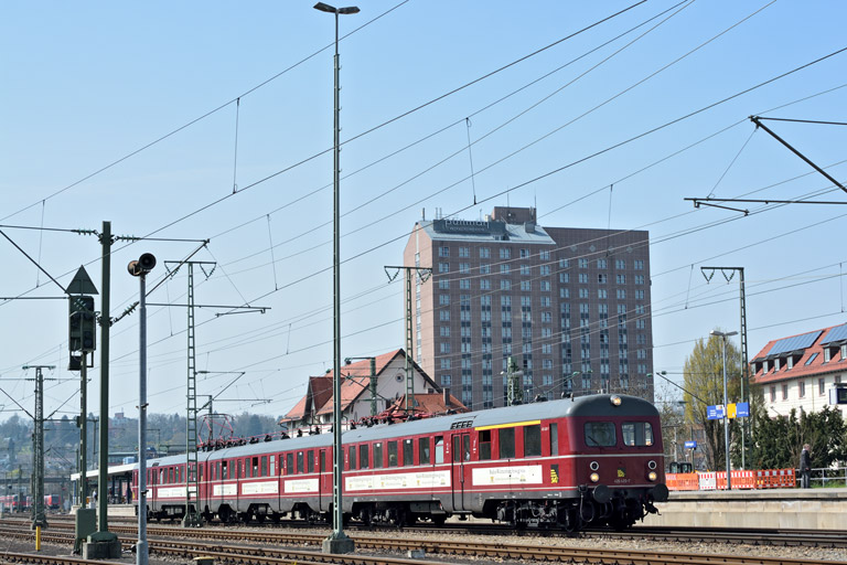 425 420/120 als DPN 25486 bei km 15,6 (M&auml;rz 2014)