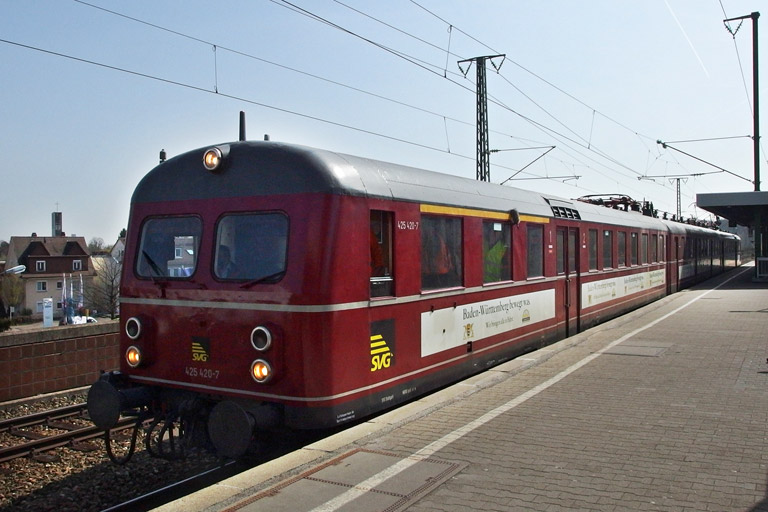 425 420/120 als DPN 25486 bei km 16,8 (M&auml;rz 2014)