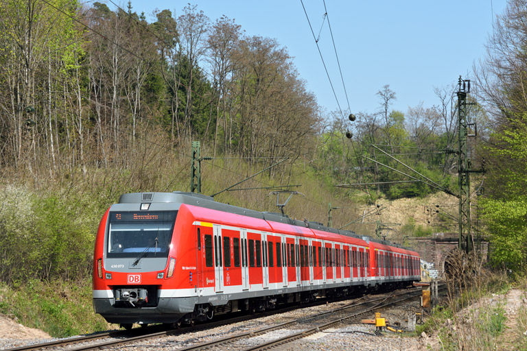 430 073 als S1 bei km 18,0 (April 2014)