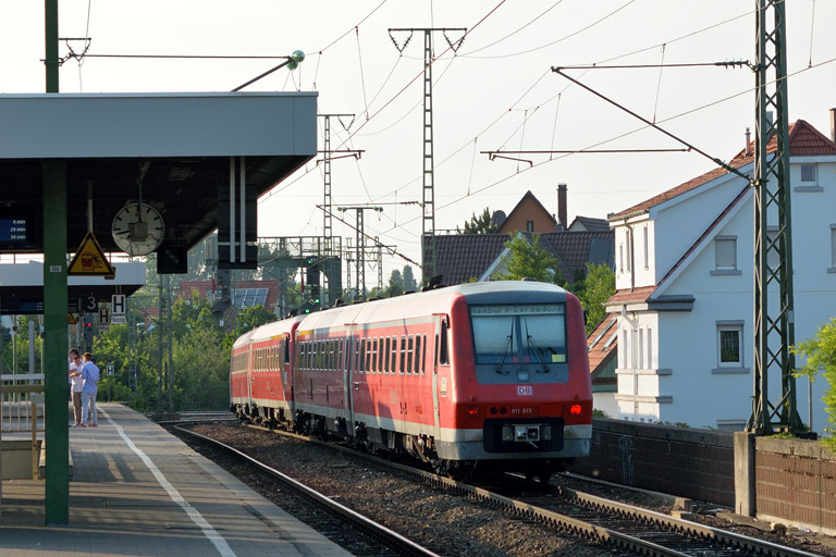 611 013 als Lt 22280 bei km 16,8 (Juni 2014)