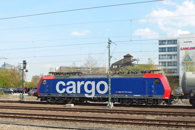 482 001 bei km 15,6 (April 2014)