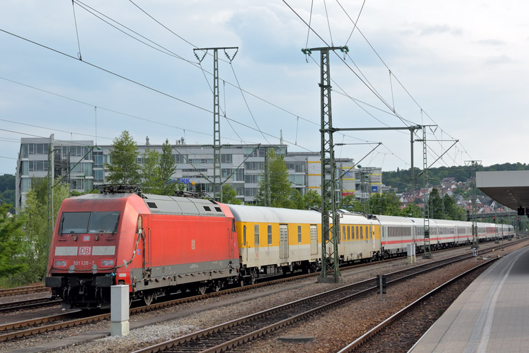101 128 bei km 15,6 (Juni 2015)