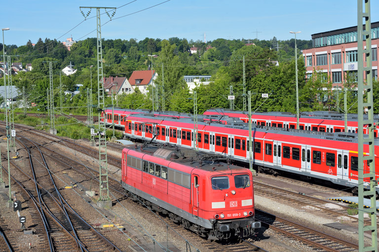 151 059 als T 66699 bei km 16,0 (Juni 2015)