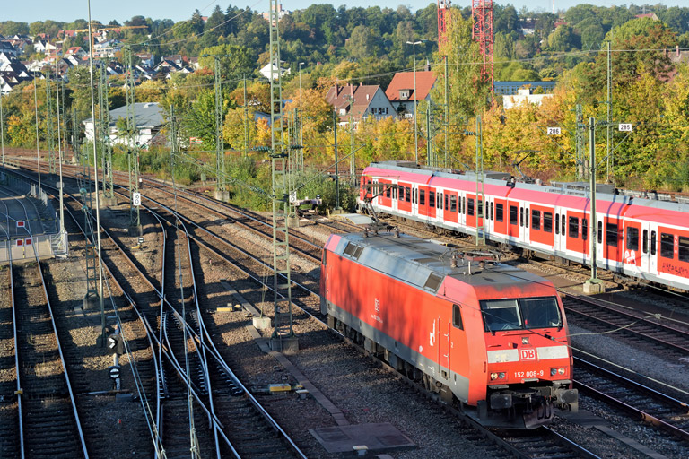 152 008 als T 66699 bei km 16,0 (Oktober 2015)