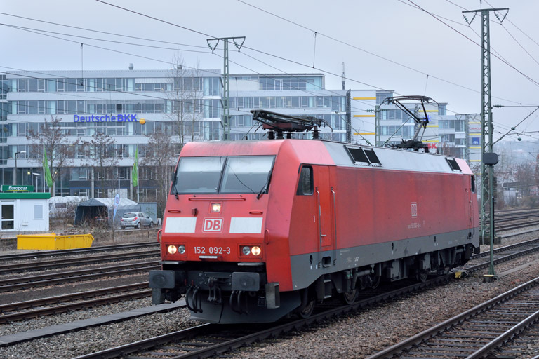 152 092 als T 66699 bei km 15,8 (M&auml;rz 2015)