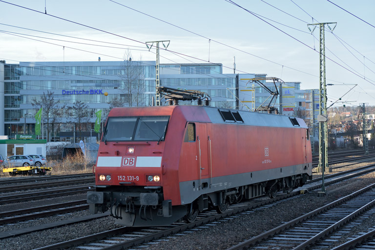 152 131 als T 66699 bei km 15,8 (M&auml;rz 2015)