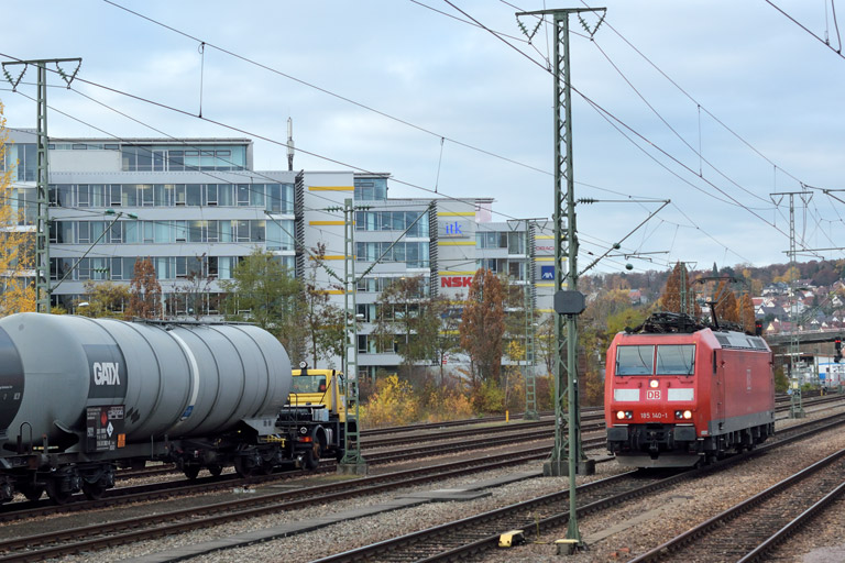 185 140 als T 66699 bei km 15,8 (November 2015)