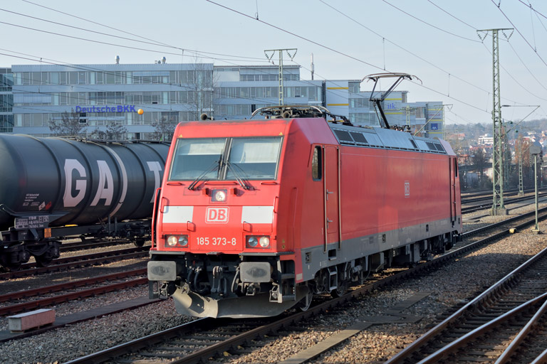 185 373 als T 66699 bei km 15,8 (M&auml;rz 2015)