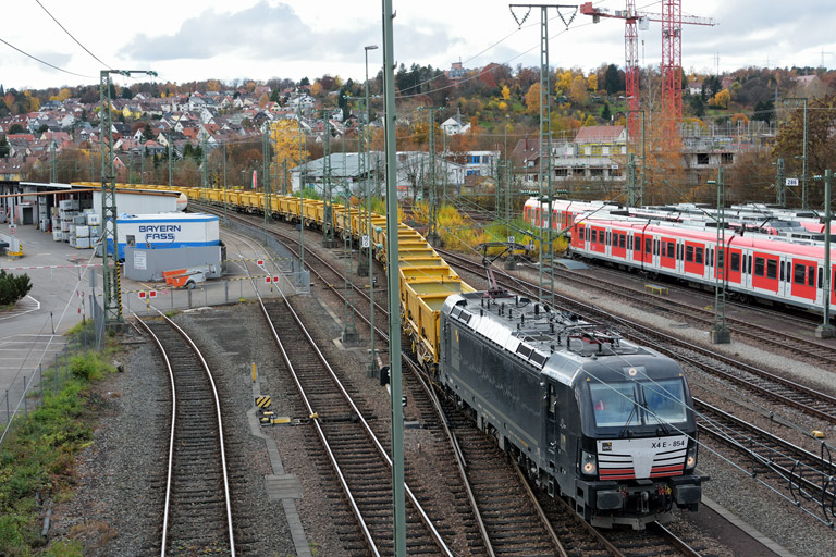 193 854 bei km 16,0 (November 2015)