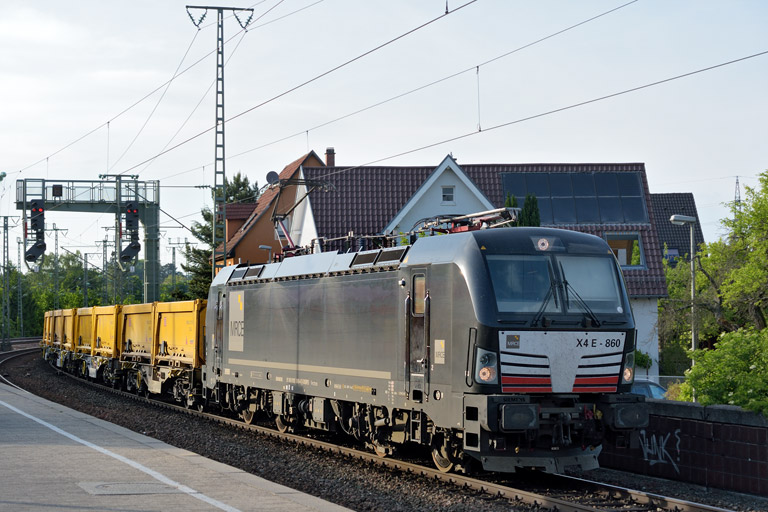 193 860 mit Bauz 82703 bei km 16,8 (Mai 2015)