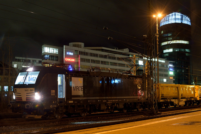193 860 mit BauZ 91943 bei km 15,4 (Januar 2015)