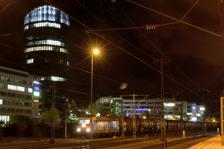 482 007 bei km 15,6 (November 2015)