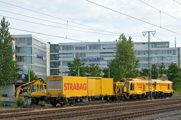 Schienenfr&auml;szug SF03 bei km 15,6 (Juni 2015)