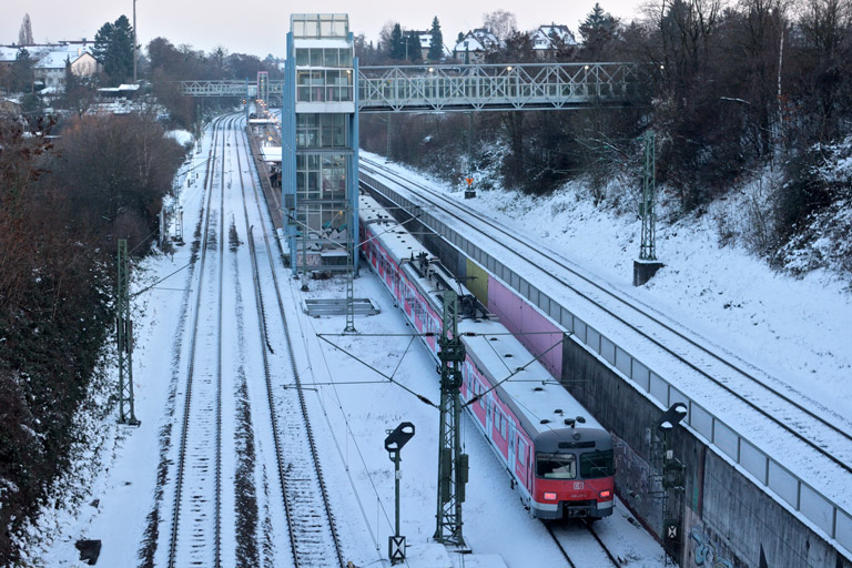 420 477 in Stuttgart-Vaihingen (Januar 2016)