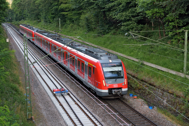 430 587 bei Stuttgart-Rohr (Juli 2016)