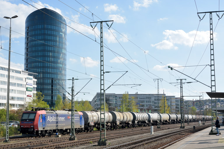 482 013 bei km 15,6 (April 2016)