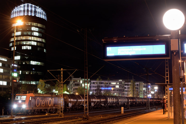482 028 bei km 15,6 (November 2016)