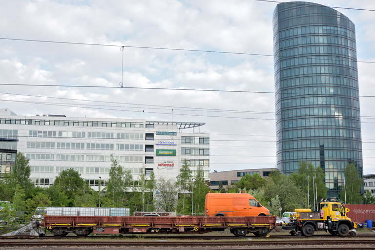 Zweiwegefahrzeug bei km 15,6 (Mai 2016)