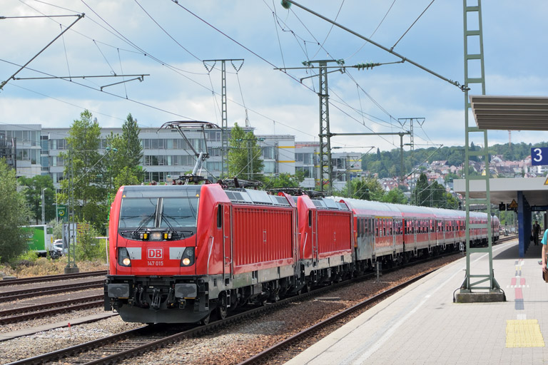 147 015 und 147 001 bei km 15,6 (Juli 2017)