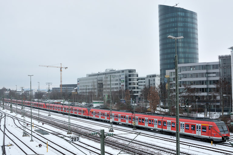 Baureihe 430 bei km 15,8 (Januar 2017)