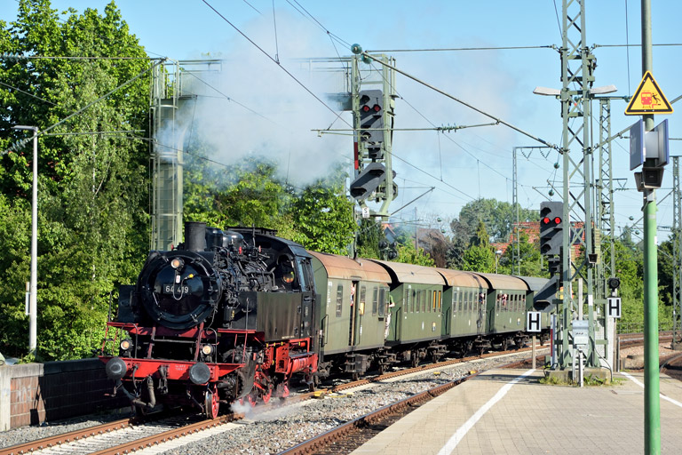 64 419 mit DPE 20860 in Stuttgart-Rohr (Mai 2017)