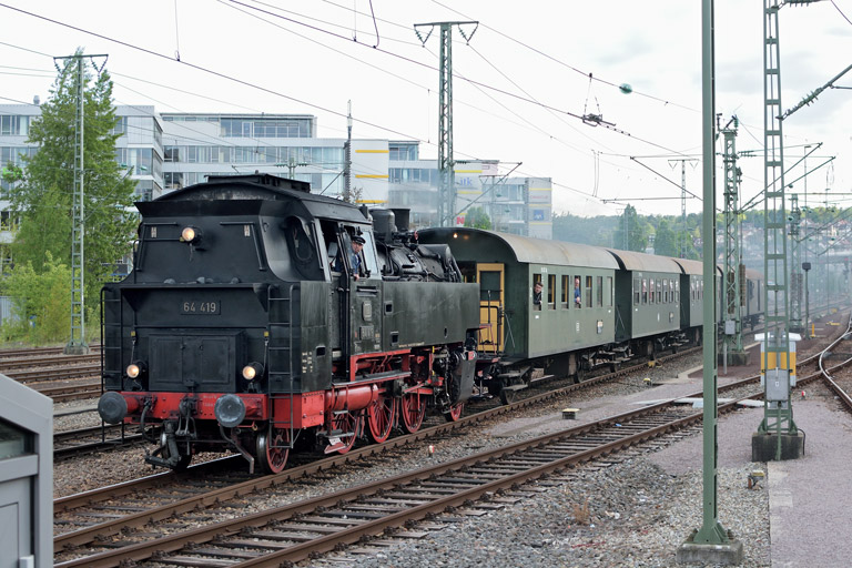 64 419 mit DPE 20991 in Stuttgart-Vaihingen (Mai 2017)
