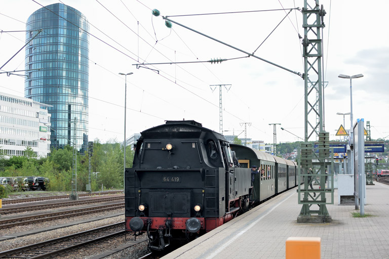 64 419 mit DPE 20991 in Stuttgart-Vaihingen (Mai 2017)