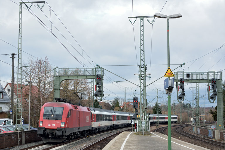 &Ouml;BB 1116 054 mit IC 187 bei km 16,6 (Dezember 2017)