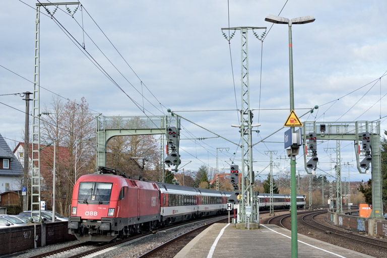 &Ouml;BB 1116 146 mit IC 187 bei km 16,6 (Dezember 2017)