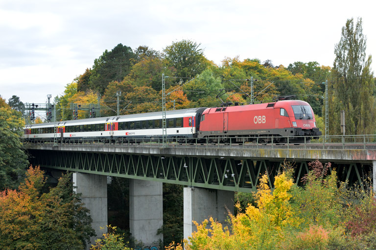 &Ouml;BB 1116 273 mit IC 280 bei km 14,6 (Oktober 2017)