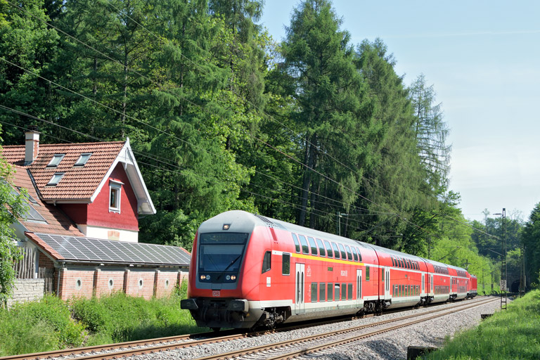 RE 19182 bei km 18,2 (Juni 2017)
