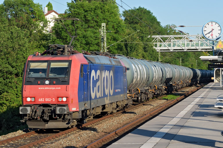 482 002 bei km 14,2 (Juni 2017)