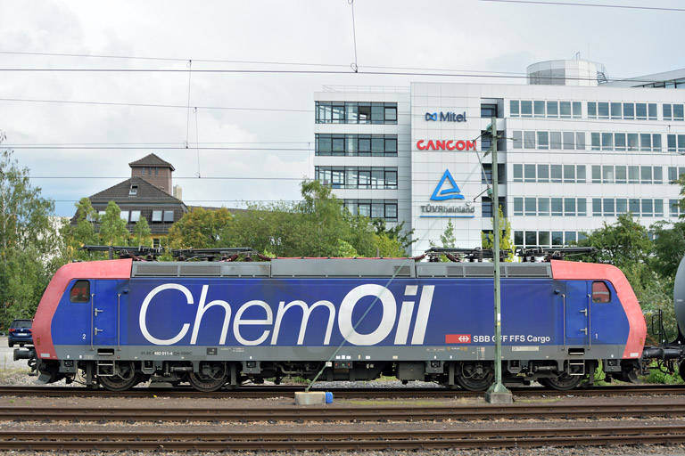 482 011 bei km 15,6 (August 2017)