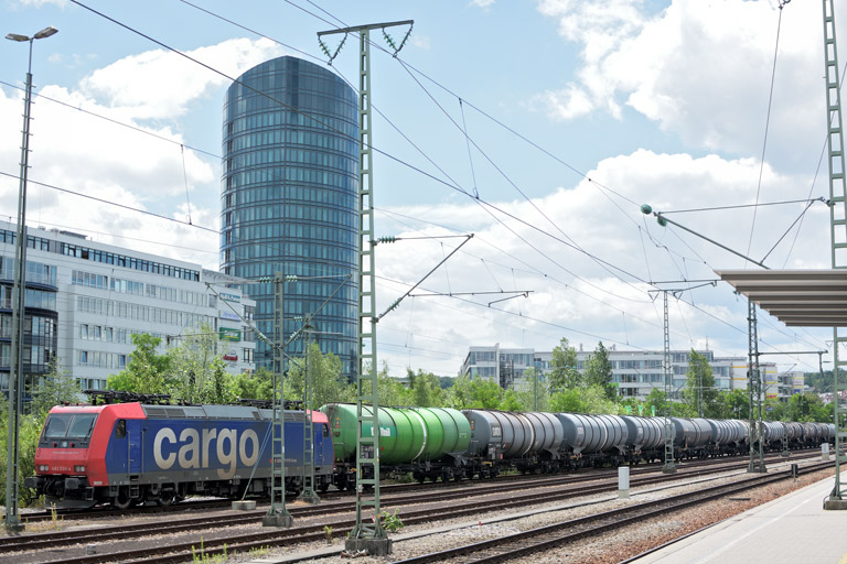 482 030 bei km 15,6 (Juni 2017)