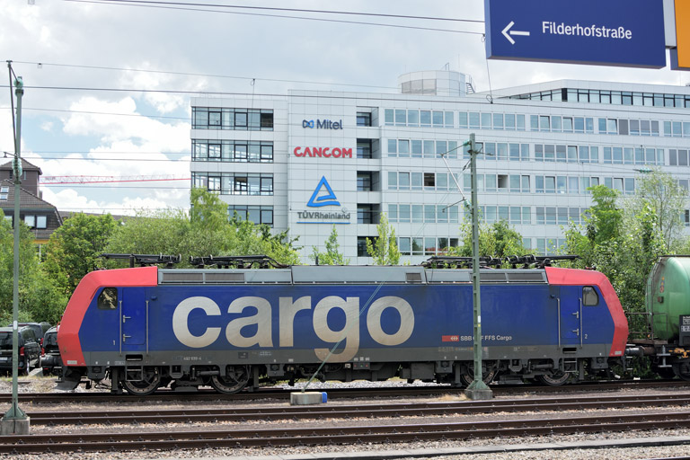 482 030 bei km 15,6 (Juni 2017)