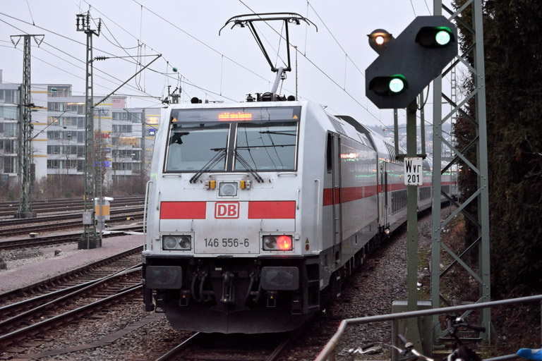 146 556 mit LPFT-D 2386 bei km 15,8 (Februar 2018)