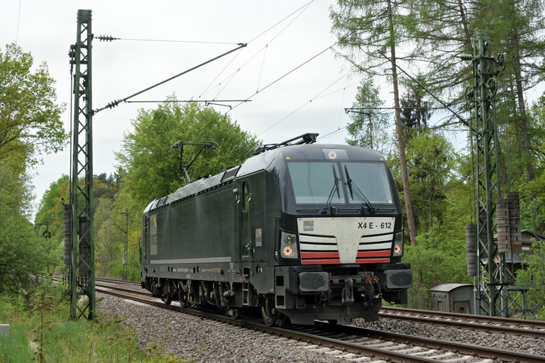 193 612 als Tfzf 91951 bei km 18,2 (April 2018)