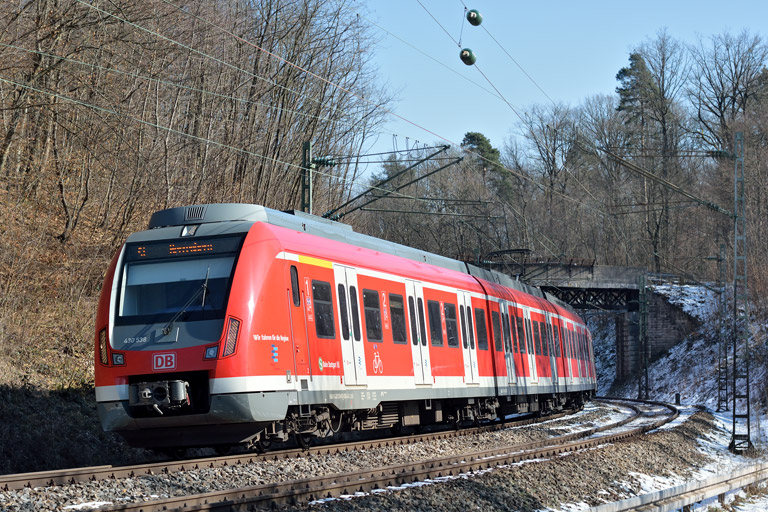 430 538 als S1 bei km 10,4 (Februar 2018)
