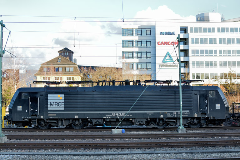 ES 64 F4-207 bei km 15,6 (M&auml;rz 2018)