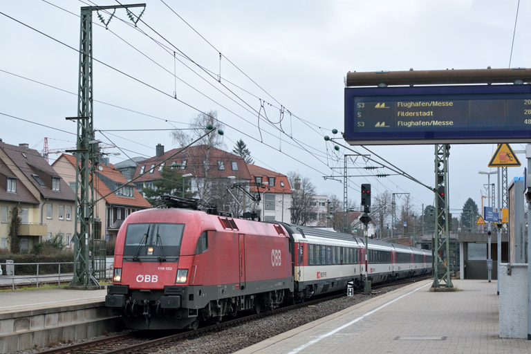 &Ouml;BB 1116 052 mit IC 187 bei km 15,6 (Januar 2018)
