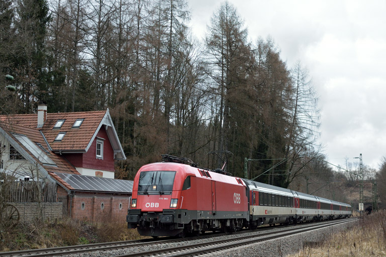 &Ouml;BB 1116 089 mit IC 189 bei km 18,2 (Februar 2018)