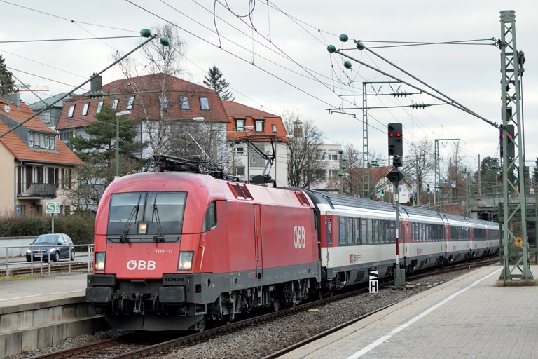 &Ouml;BB 1116 117 mit IC 189 bei km 15,6 (Januar 2018)