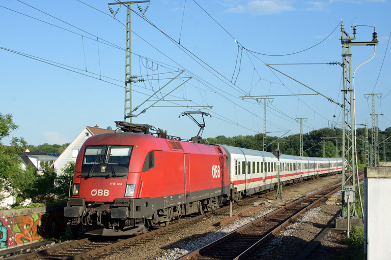 &Ouml;BB 1116 124 mit IC 2334 bei km 16,8 (Mai 2018)