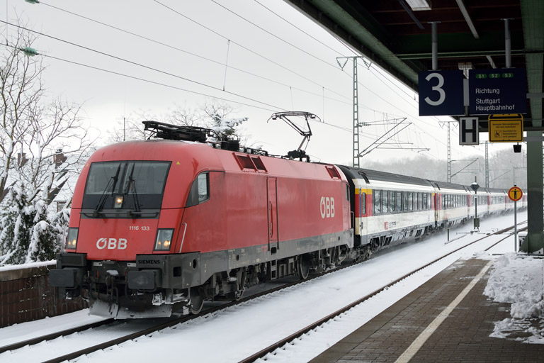 &Ouml;BB 1116 133 mit IC 282 bei km 16,8 (Februar 2018)