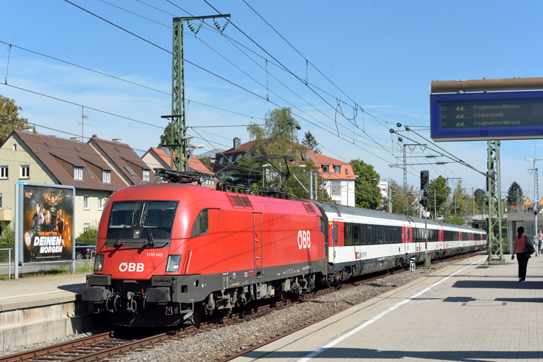 &Ouml;BB 1116 142 mit IC 187 bei km 15,6 (September 2018)