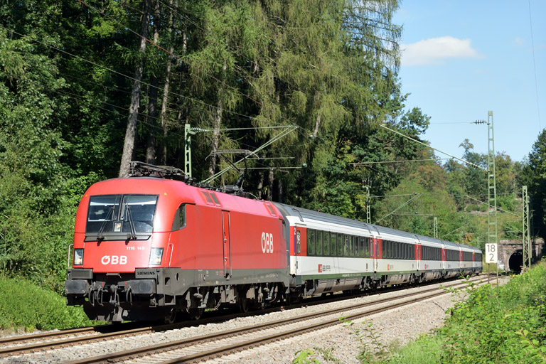 &Ouml;BB 1116 145 mit IC 189 bei km 18,2 (September 2018)