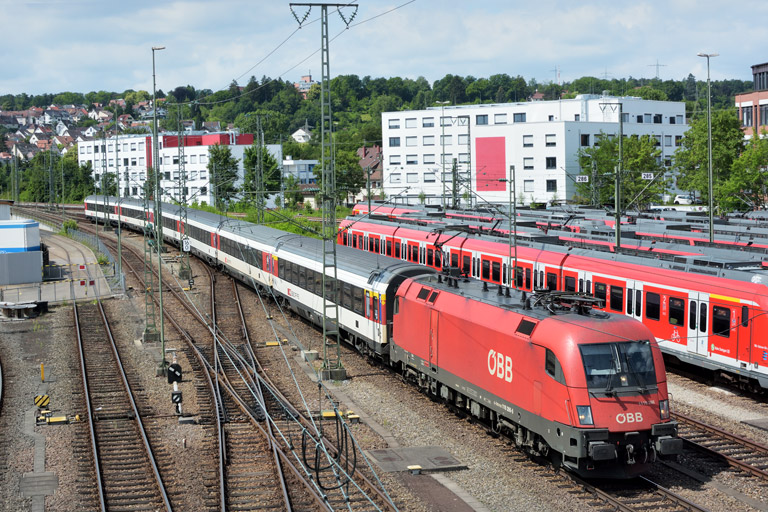&Ouml;BB 1116 266 mit IC 282 bei km 16,0 (Juni 2018)