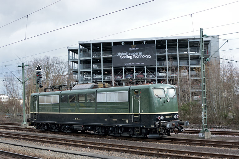 151 119 bei km 15,6 (Februar 2019)