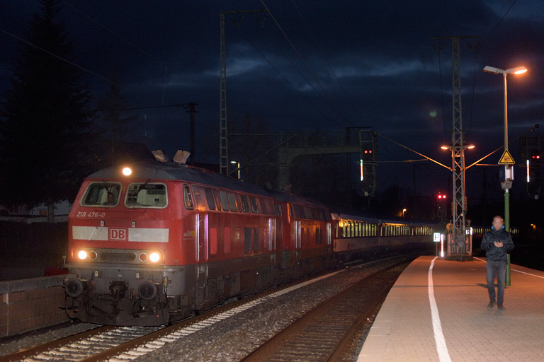 218 476 und 218 487 mit IC 283 bei km 16,8 (M&auml;rz 2019)